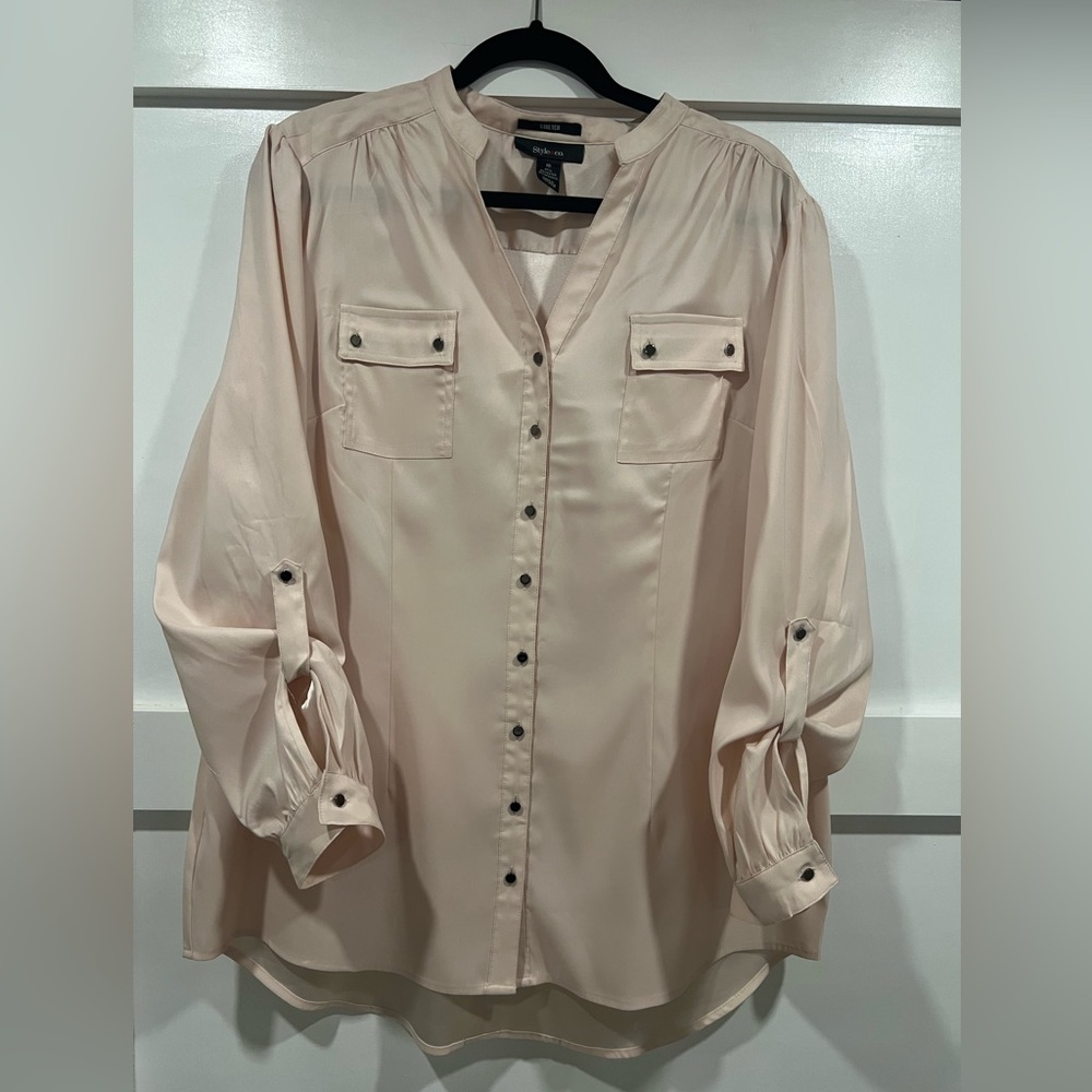 Style & Co. Women’s long sleeve button down shirt
